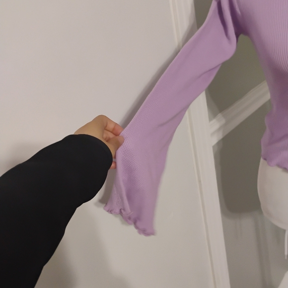 NWT 2000s DKNY Long Sleeve Waffle Henley Purple Lavender Crop Top Fits XS S - Picture 6 of 9